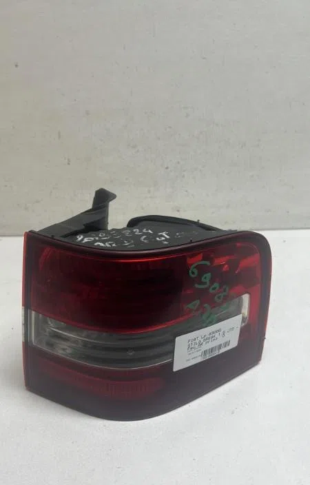 Feu arrière droit Fiat STILO Multi Wagon (192_) 1.9 d multijet (2005-2008) occasion