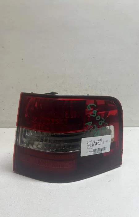 Feu arrière droit Fiat STILO Multi Wagon (192_) 1.9 d multijet (2005-2008) occasion