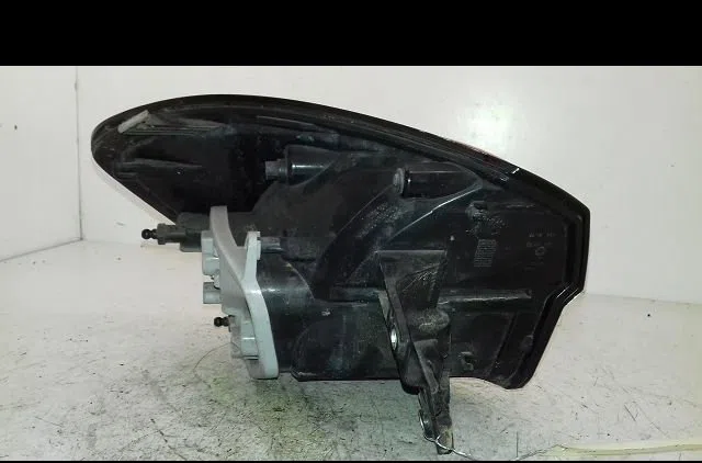 Feu arrière droit Fiat TIPO Break (356_, 357_) 1.6 d (356wxg1b) (2016-2020) occasion