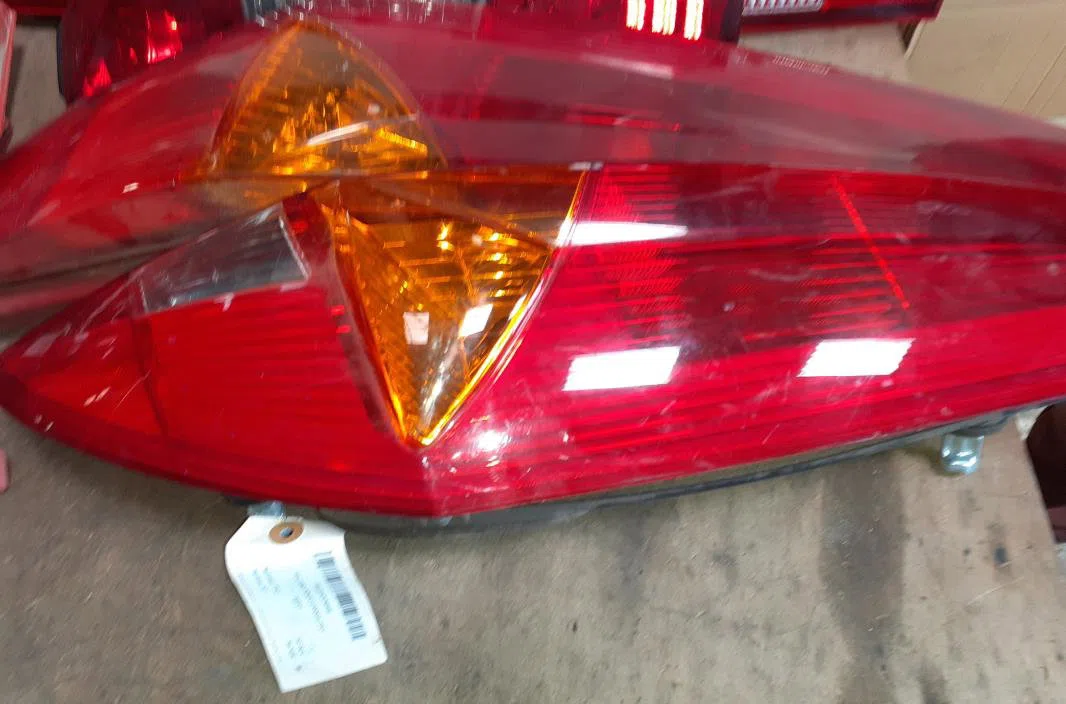 Feu arrière droit Fiat UNO (146_) 60 diesel 1.7 (146e) (1989-1993) occasion