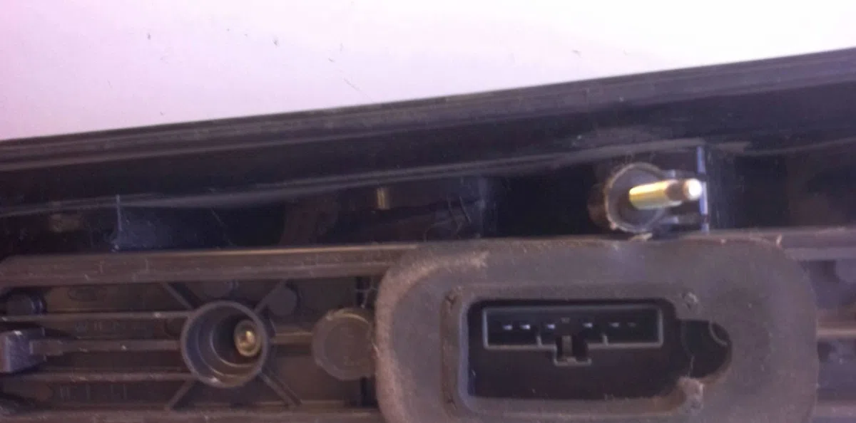 Feu arrière droit Ford C-MAX (DM2) 1.8 flexifuel (2007-2010) occasion
