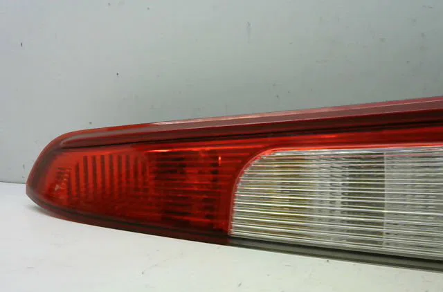 Feu arrière droit Ford C-MAX (DM2) 1.8 tdci (2007-2010) 5 portes occasion