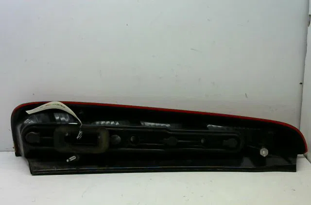Feu arrière droit Ford C-MAX (DM2) 1.8 tdci (2007-2010) 5 portes occasion