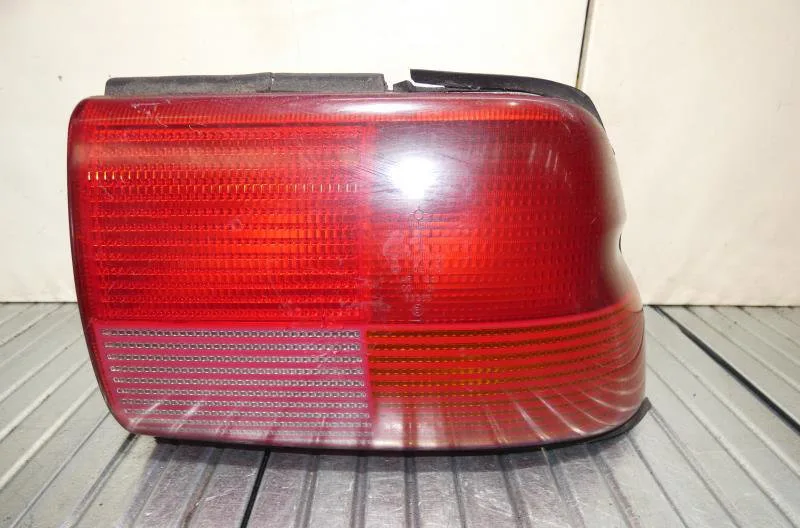 Feu arrière droit FORD ESCORT 5 PHASE 2 occasion