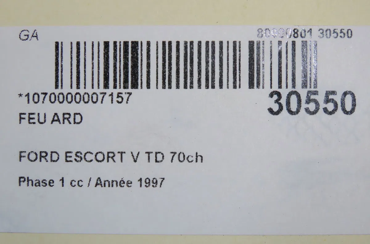 Feu arrière droit FORD ESCORT V 1997 occasion