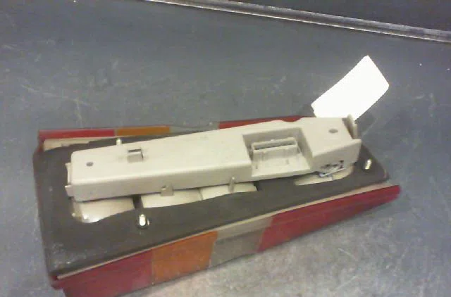 Feu arrière droit Ford ESCORT V Break (ANL) 1.6 i 16v (1992-1995) occasion