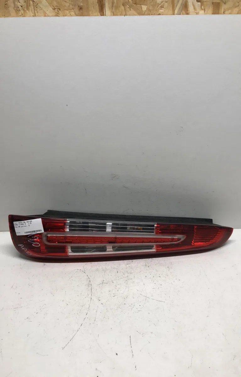 Feu arrière droit Ford ESCORT VI A trois volumes (GAL, AFL) 1.8 td (1995-1999) occasion
