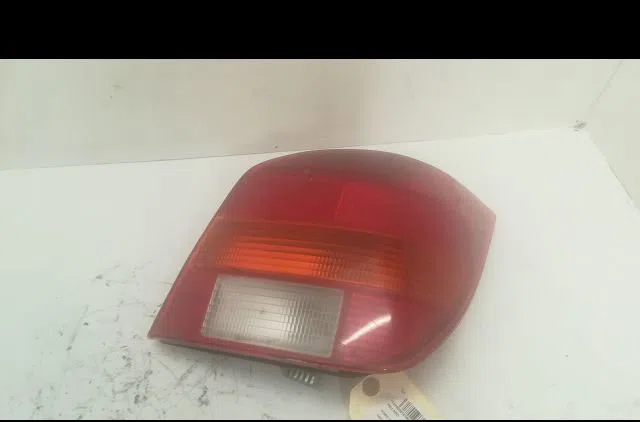 Feu arrière droit Ford FIESTA III (GFJ) 1.8 d (1989-1995) occasion
