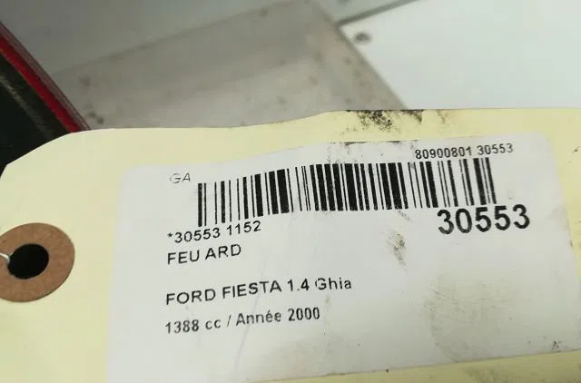 Feu arrière droit FORD FIESTA IV 2000 occasion