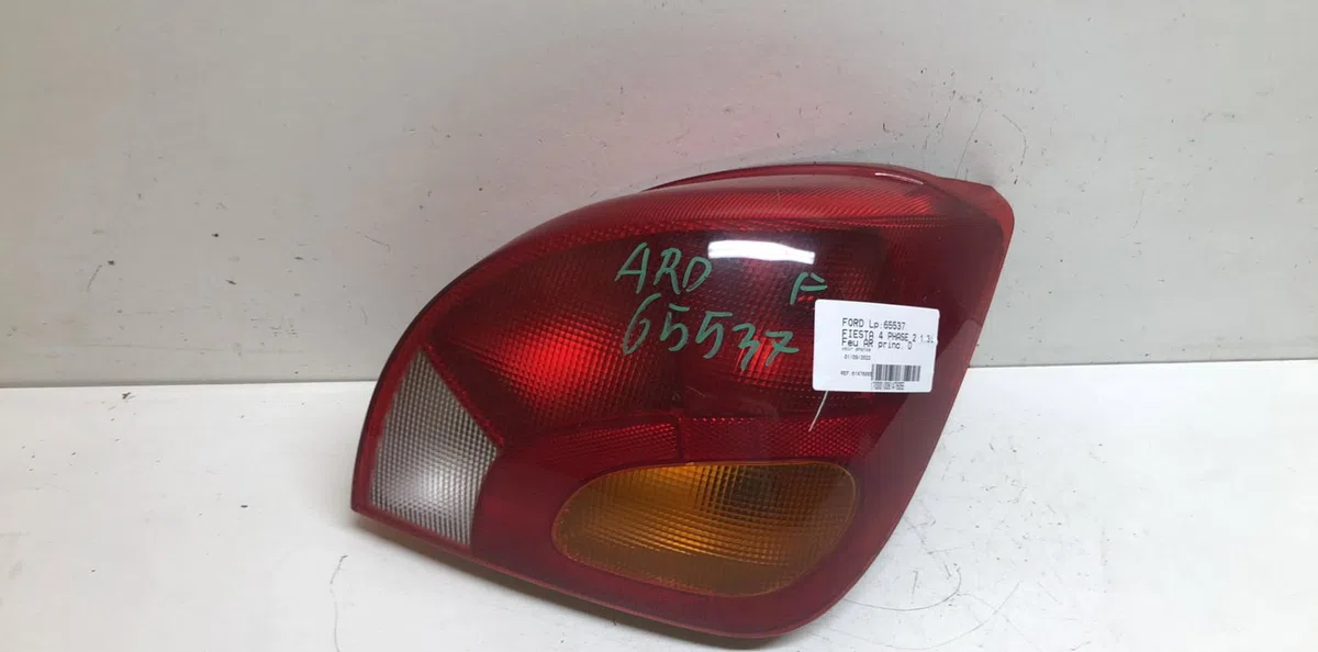 Feu arrière droit Ford FIESTA IV (JA_, JB_) 1.3 i (1995-2002) occasion