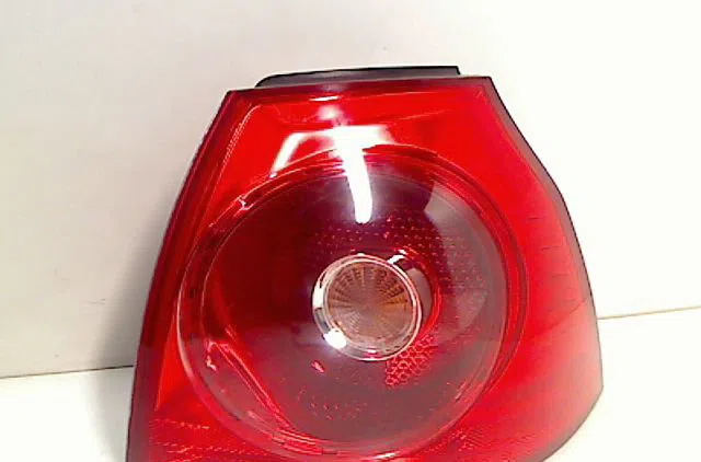 Feu arrière droit Ford FIESTA IV (JA_, JB_) 1.8 di (2000-2002) occasion