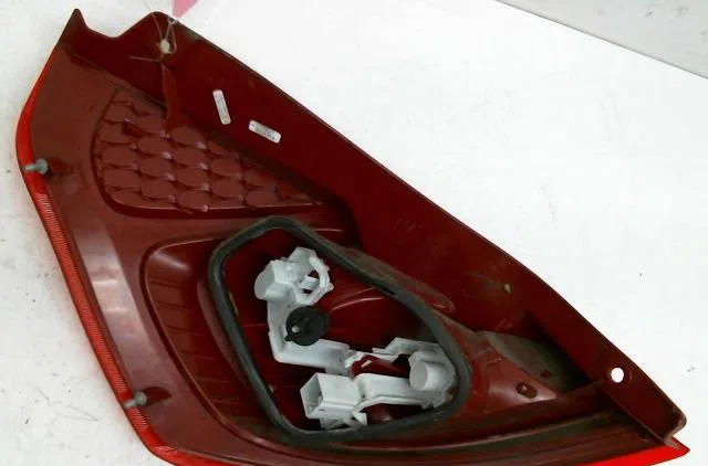Feu arrière droit Ford FIESTA VI (CB1, CCN) 1.25 (2008-2017) 5 portes occasion