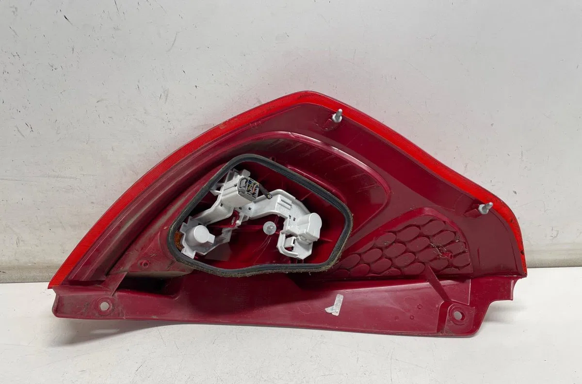 Feu arrière droit Ford FIESTA VI (CB1, CCN) 1.4 tdci (2010-2012) 3 portes occasion