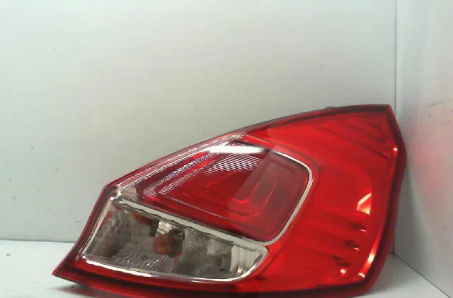 Feu arrière droit Ford FIESTA VI Van 1.5 tdci (2012) occasion