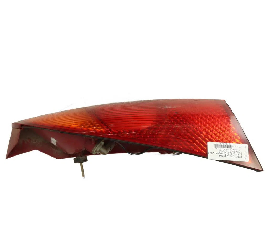 Feu arrière droit Ford FOCUS I (DAW, DBW) 2.0 16v (1998-2004) occasion
