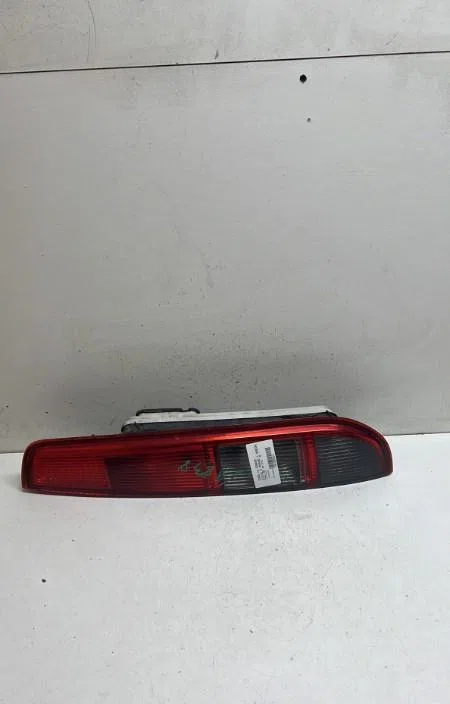 Feu arrière droit Ford FOCUS II Turnier (DA_, FFS, DS) 1.8 tdci (2004-2012) occasion