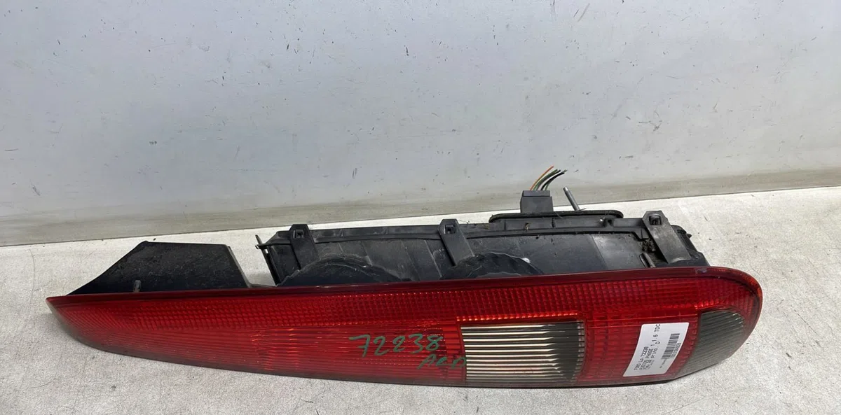 Feu arrière droit Ford FUSION (JU_) 1.6 tdci (2004-2012) 5 portes occasion