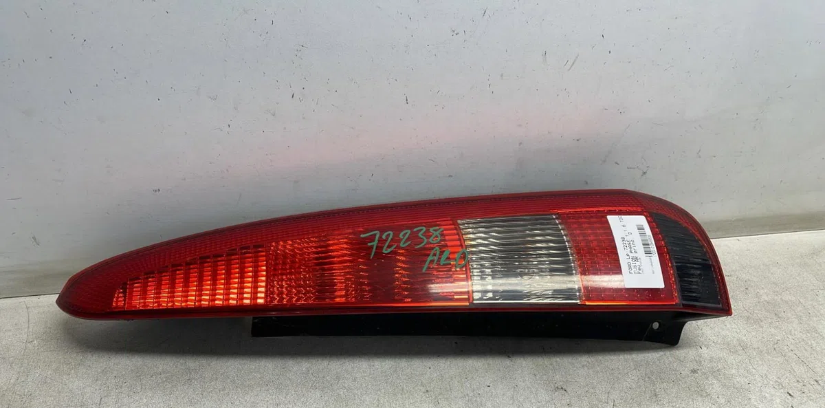 Feu arrière droit Ford FUSION (JU_) 1.6 tdci (2004-2012) 5 portes occasion