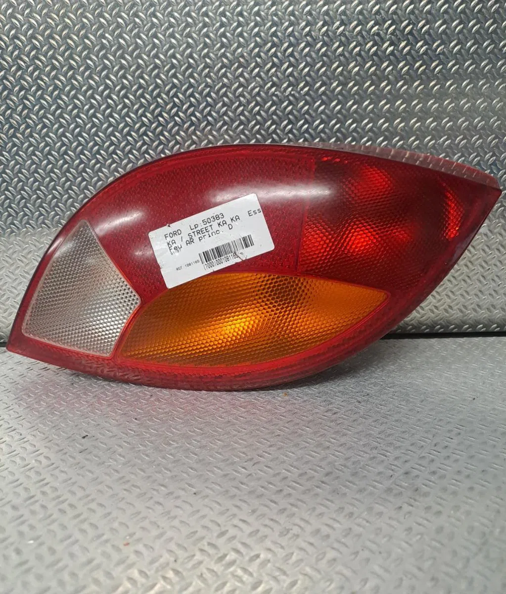 Feu arrière droit FORD KA 1  KA 1 PHASE 1 occasion