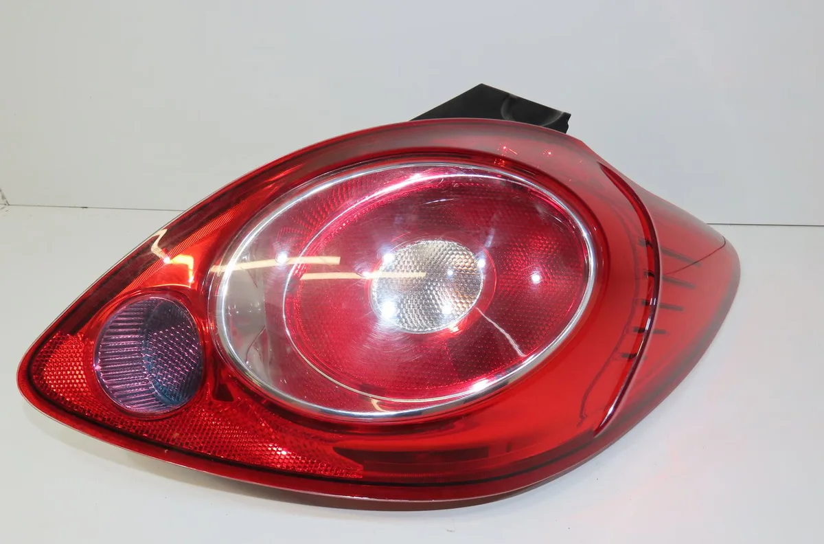 Feu arrière droit Ford KA (RU8) 1.3 tdci (2008-2016) occasion