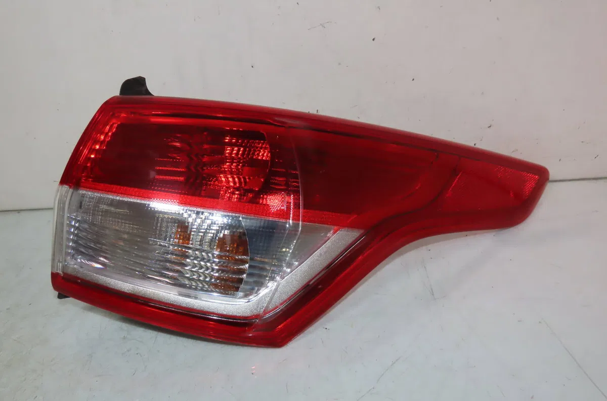 Feu arrière droit Ford KUGA II (DM2) 1.5 ecoboost 4x4 (2014-2018) occasion