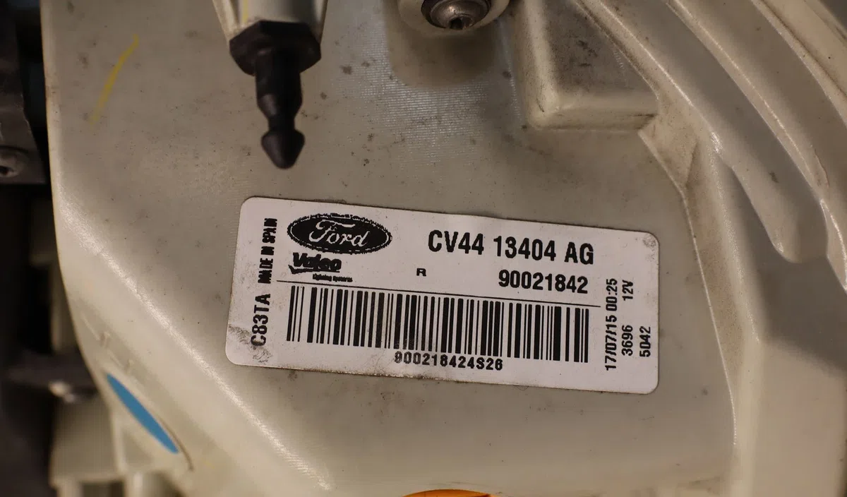 Feu arrière droit Ford KUGA II (DM2) 2.0 tdci (2013-2014) occasion