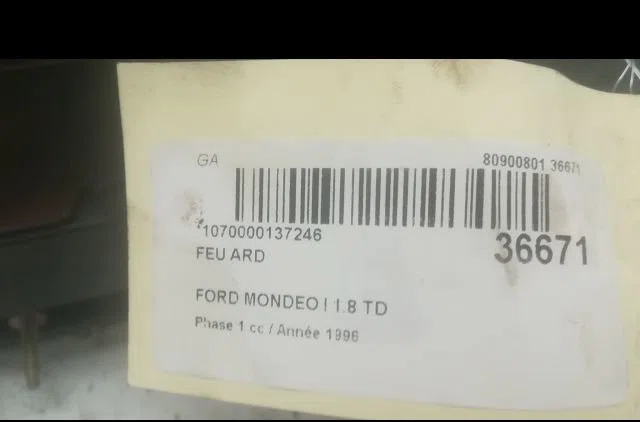 Feu arrière droit Ford MONDEO I (GBP) 1.8 td (1993-1996) occasion