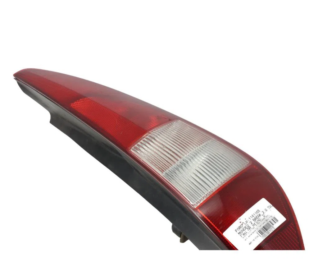 Feu arrière droit Ford MONDEO III Clipper (BWY) 2.0 16v tddi - tdci (2000-2007) occasion