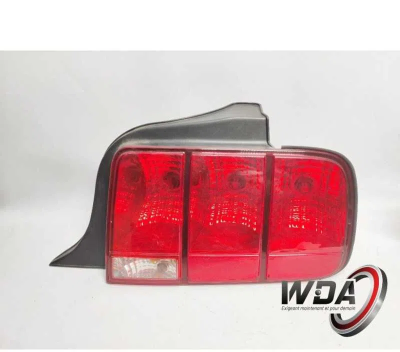 FEU ARRIERE DROIT FORD MUSTANG 6R3Z13405A