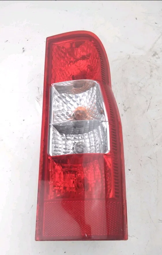 Feu arrière droit Ford TRANSIT Camionnette (FA_ _) 2.2 tdci (2011-2014) occasion
