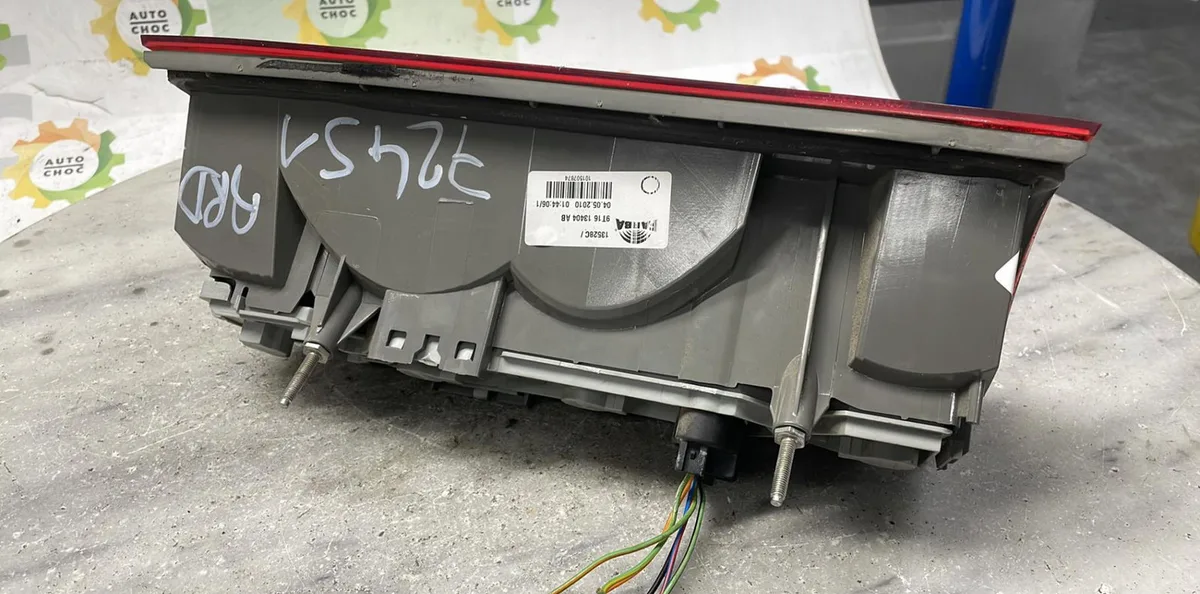 Feu arrière droit FORD TRANSIT CONNECT 1 PHASE 3 occasion