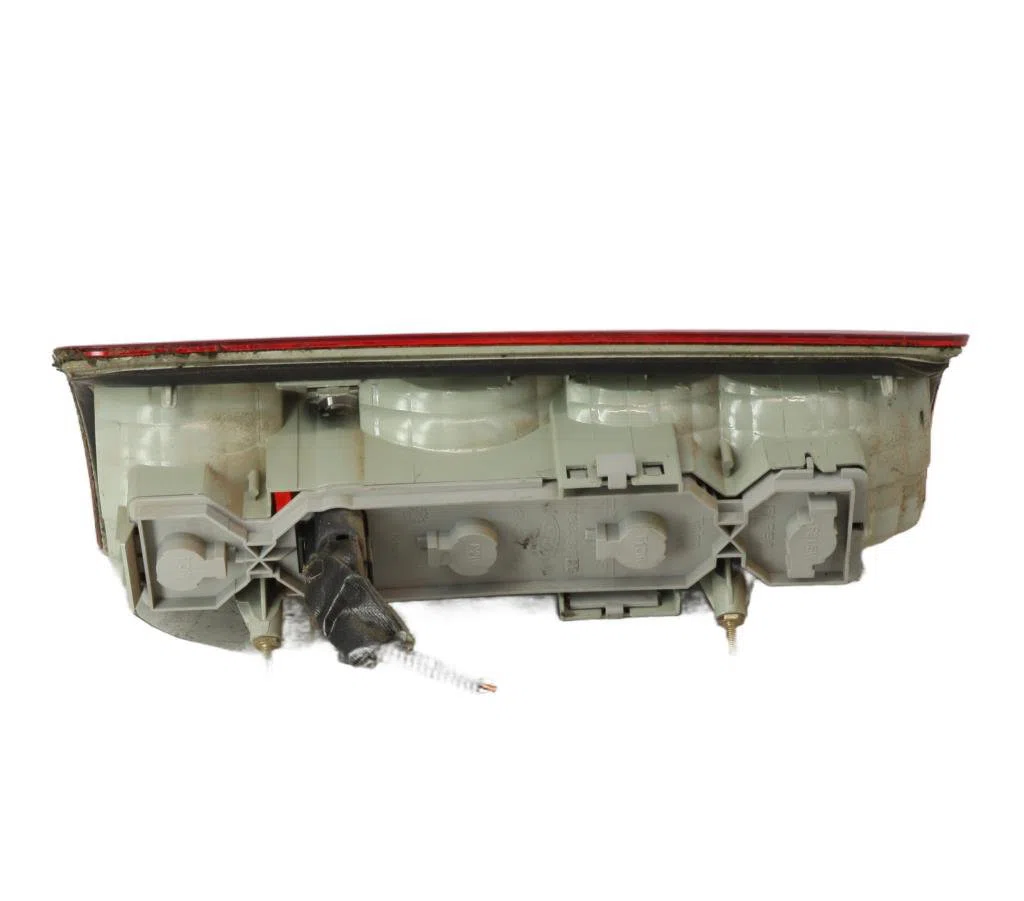Feu arrière droit Ford TRANSIT CONNECT (P65_, P70_, P80_) 1.8 tdci (2002-2013) occasion