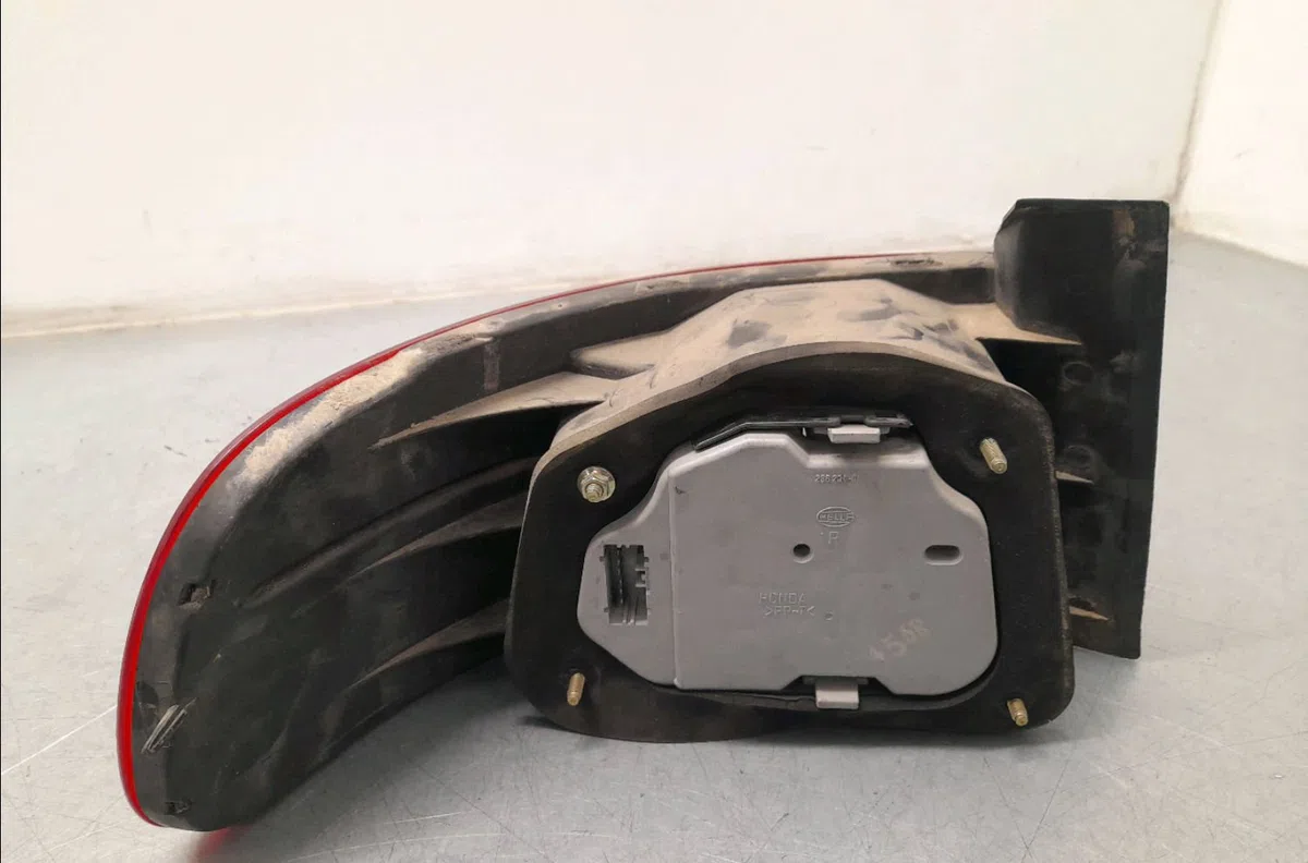 Feu arrière droit HONDA ACCORD V  2.0i occasion
