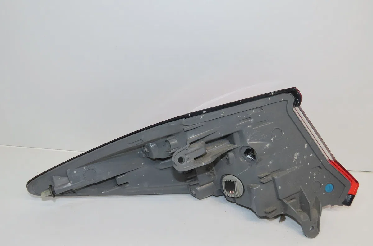 Feu arrière droit Honda CIVIC IX (FK) 1.6 i-dtec (fk3) (2013) occasion