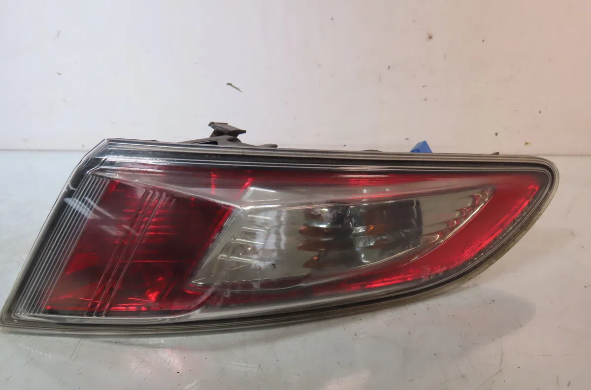 Feu arrière droit HONDA CIVIC occasion