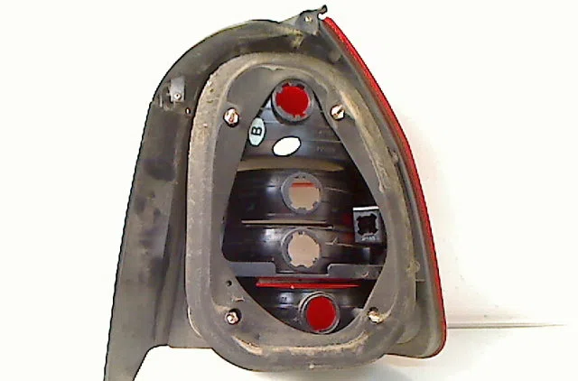 Feu arrière droit HONDA CIVIC V 1996 occasion