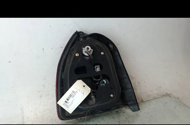 Feu arrière droit Honda CIVIC VI Hatchback (EJ, EK) 1.5 i (ek3) (1995-2001) occasion