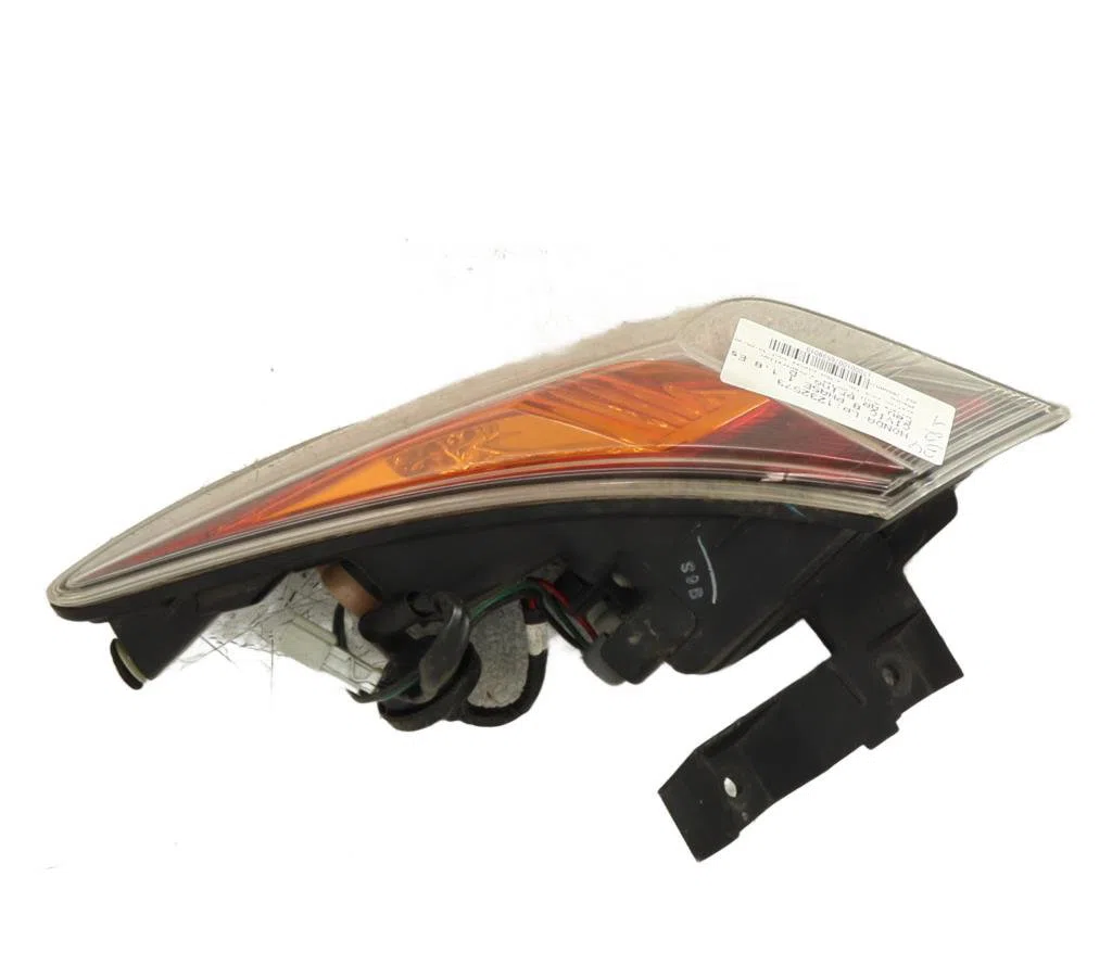 Feu arrière droit Honda CIVIC VIII A trois volumes (FD, FA) 1.8 (fd1, fd7) (2005-2012) occasion