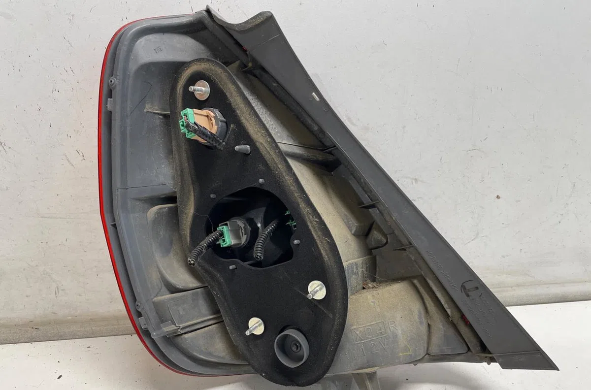 Feu arrière droit Honda JAZZ II (GD_, GE3, GE2) 1.4 idsi (ge3, gd1) (2006-2008) occasion