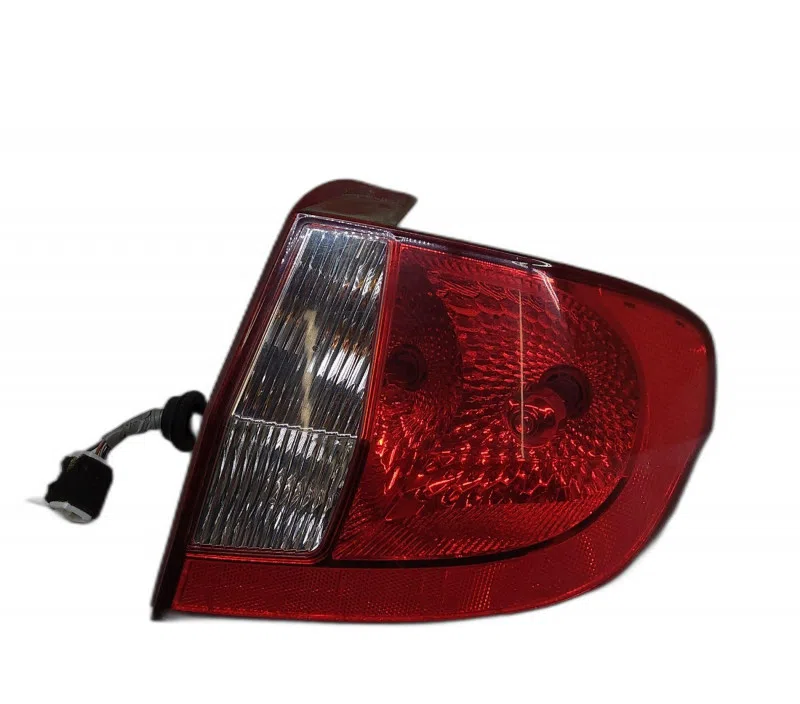 FEU ARRIERE DROIT HYUNDAI GETZ 924021C510