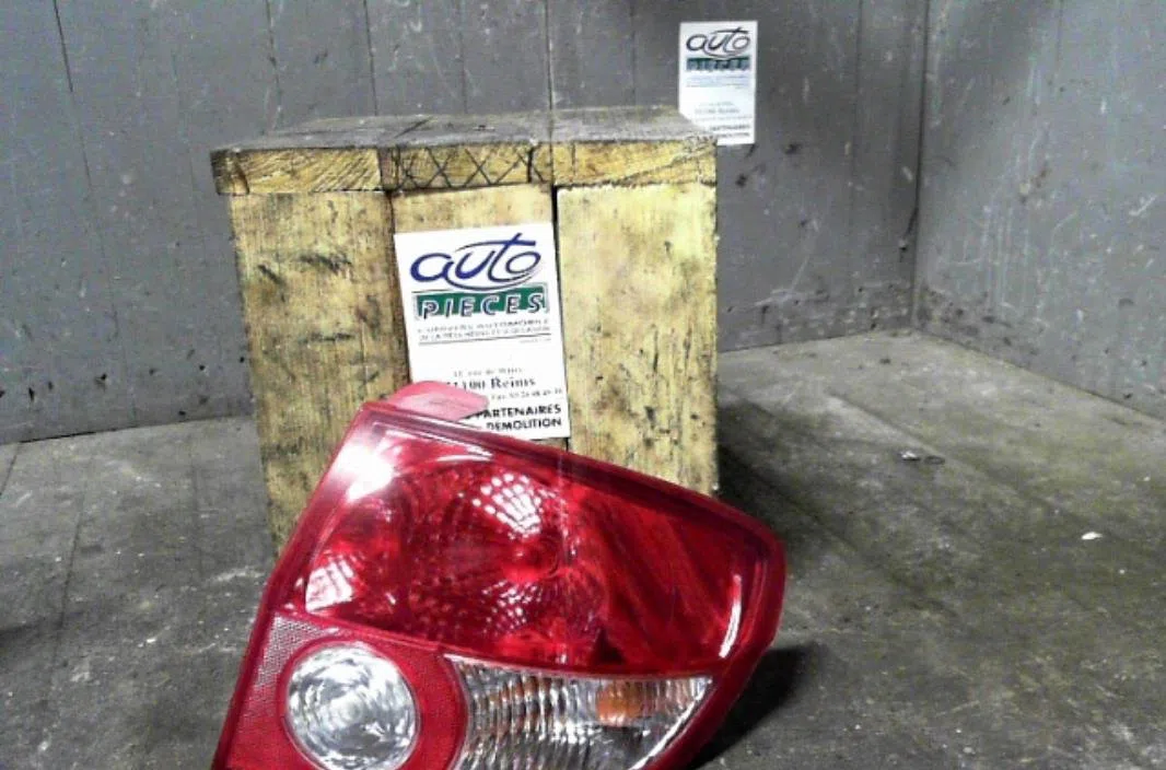 Feu arrière droit HYUNDAI GETZ  GETZ PHASE 1 occasion