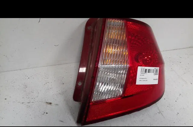 Feu arrière droit Hyundai GETZ (TB) 1.1 (2002-2005) 5 portes occasion