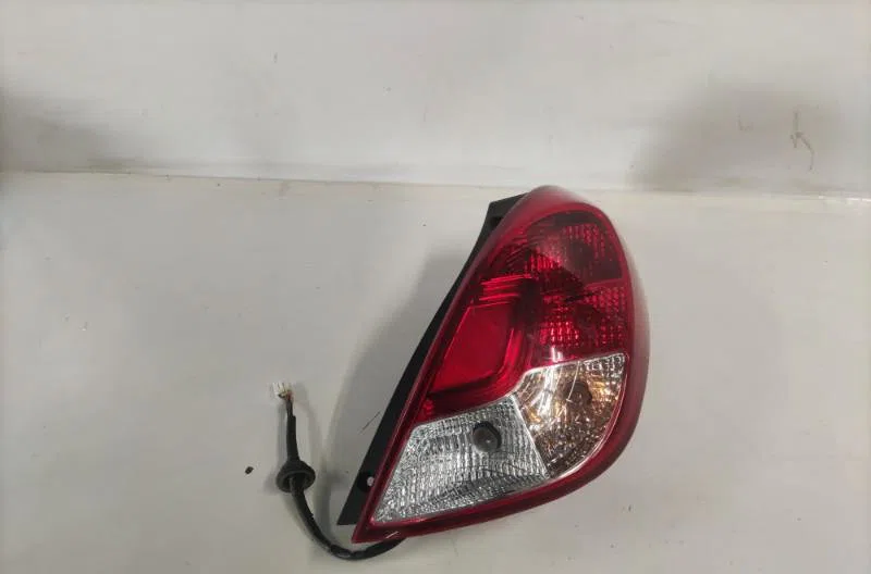 Feu arrière droit HYUNDAI I 20 1 PHASE 2 occasion
