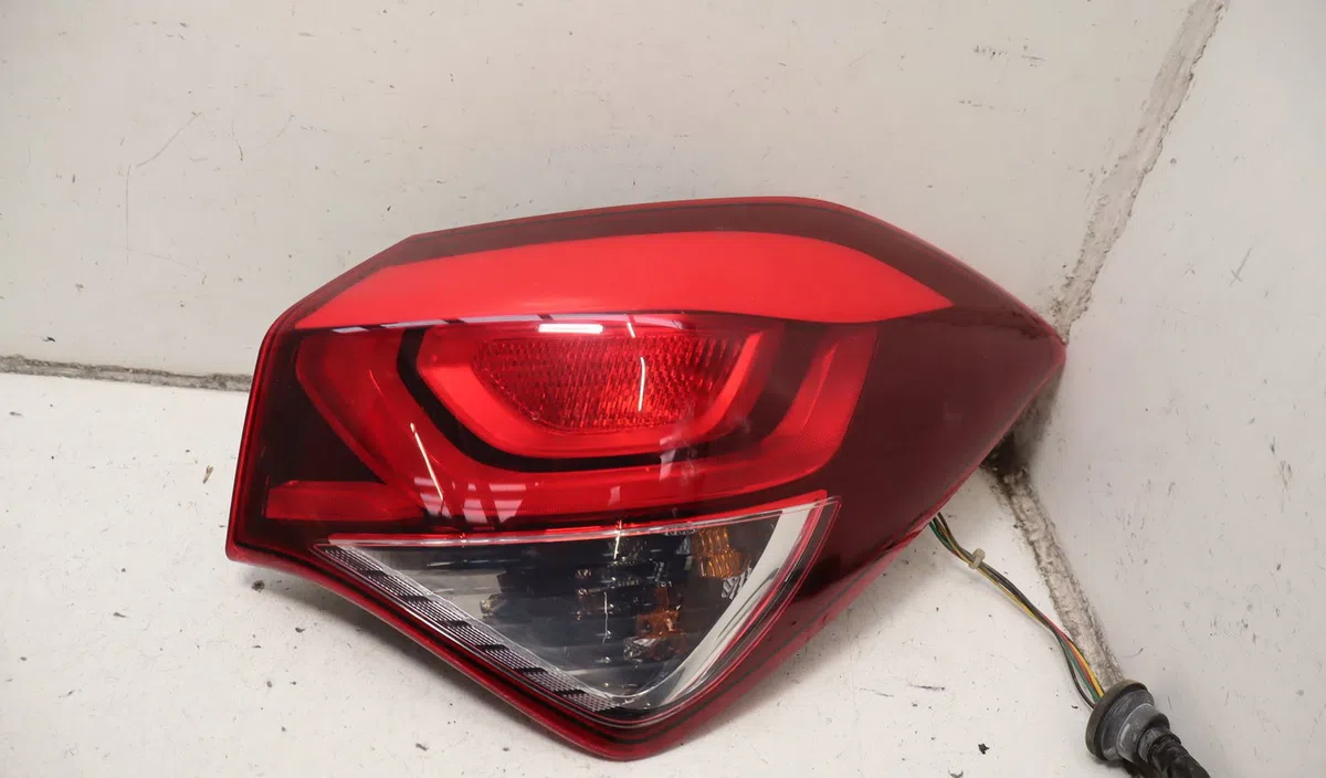 Feu arrière droit Hyundai I20 II (GB, IB) 1.0 t-gdi (2016) occasion
