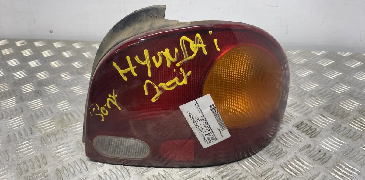Feu arrière droit HYUNDAI PONY 2 occasion