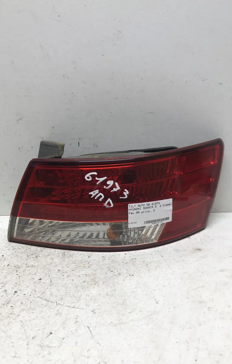 Feu arrière droit Hyundai SONATA V (NF) 2.0 crdi (2006-2010) occasion