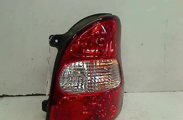 Feu arrière droit Kia CARNIVAL I (UP) 2.9 tdi (1999-2001) occasion