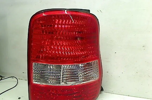 Feu arrière droit Kia CARNIVAL II (GQ) 2.9 crdi (2001-2006) occasion
