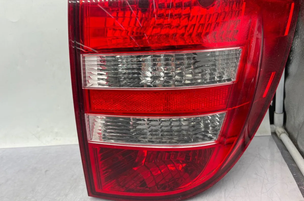 Feu arrière droit KIA CEE-D 1 SPORT WAGON PHASE 1 BREAK occasion
