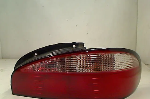 Feu arrière droit Kia CLARUS (K9A) 1.8 i 16v (1996-2001) occasion